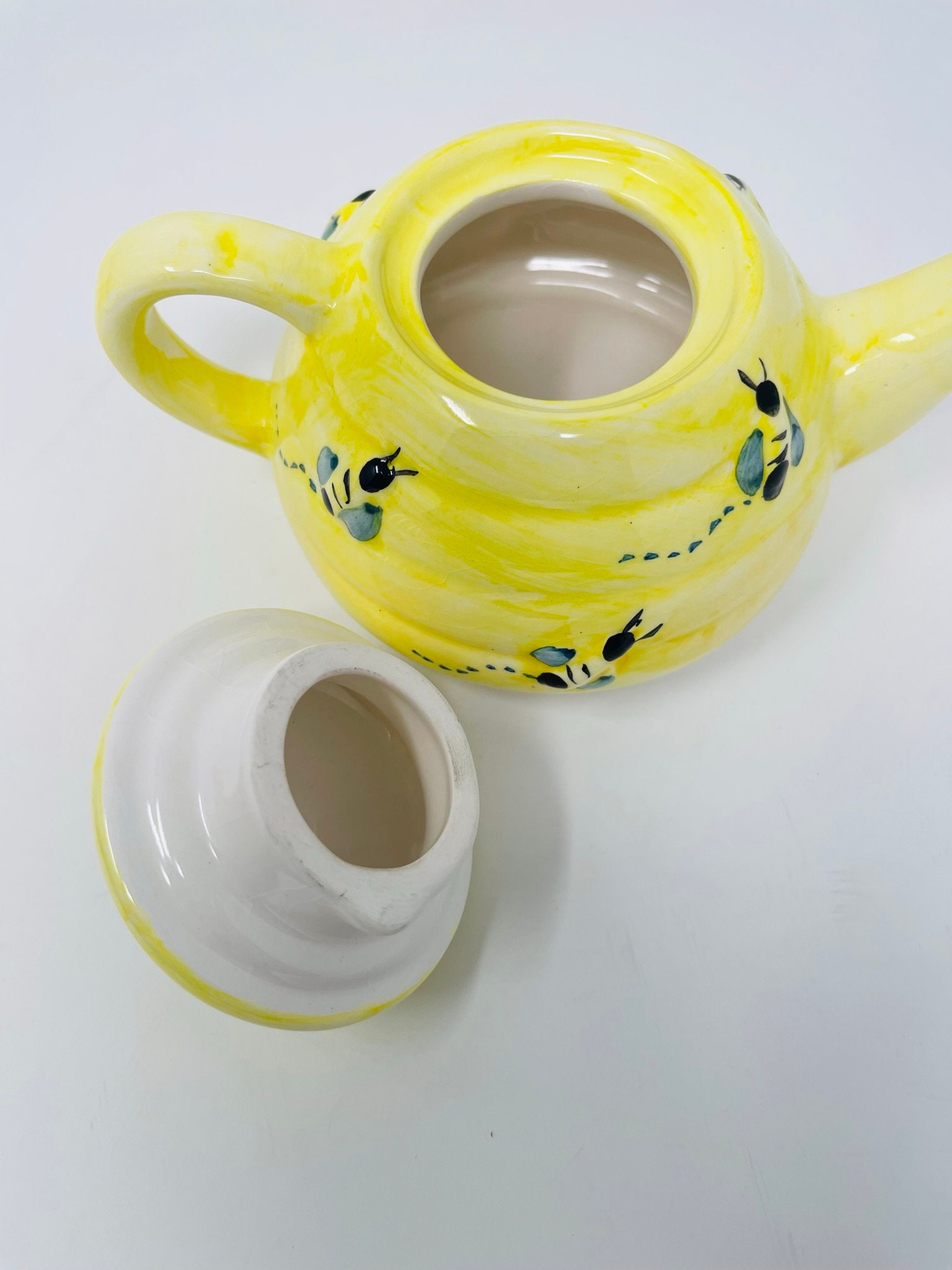 Ceramic Honey Bee Teapot Vintage Beehive Teapot Shabby Etsy