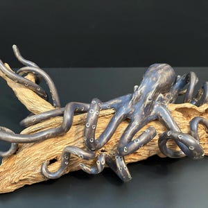Octopus table art