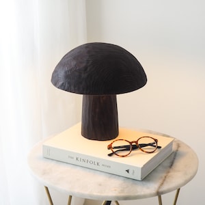 Lampada da tavolo in legno, soggiorno nordico minimale, scultura in legno fatta a mano, metà secolo, lampada da scrivania, design minimale immagine 7