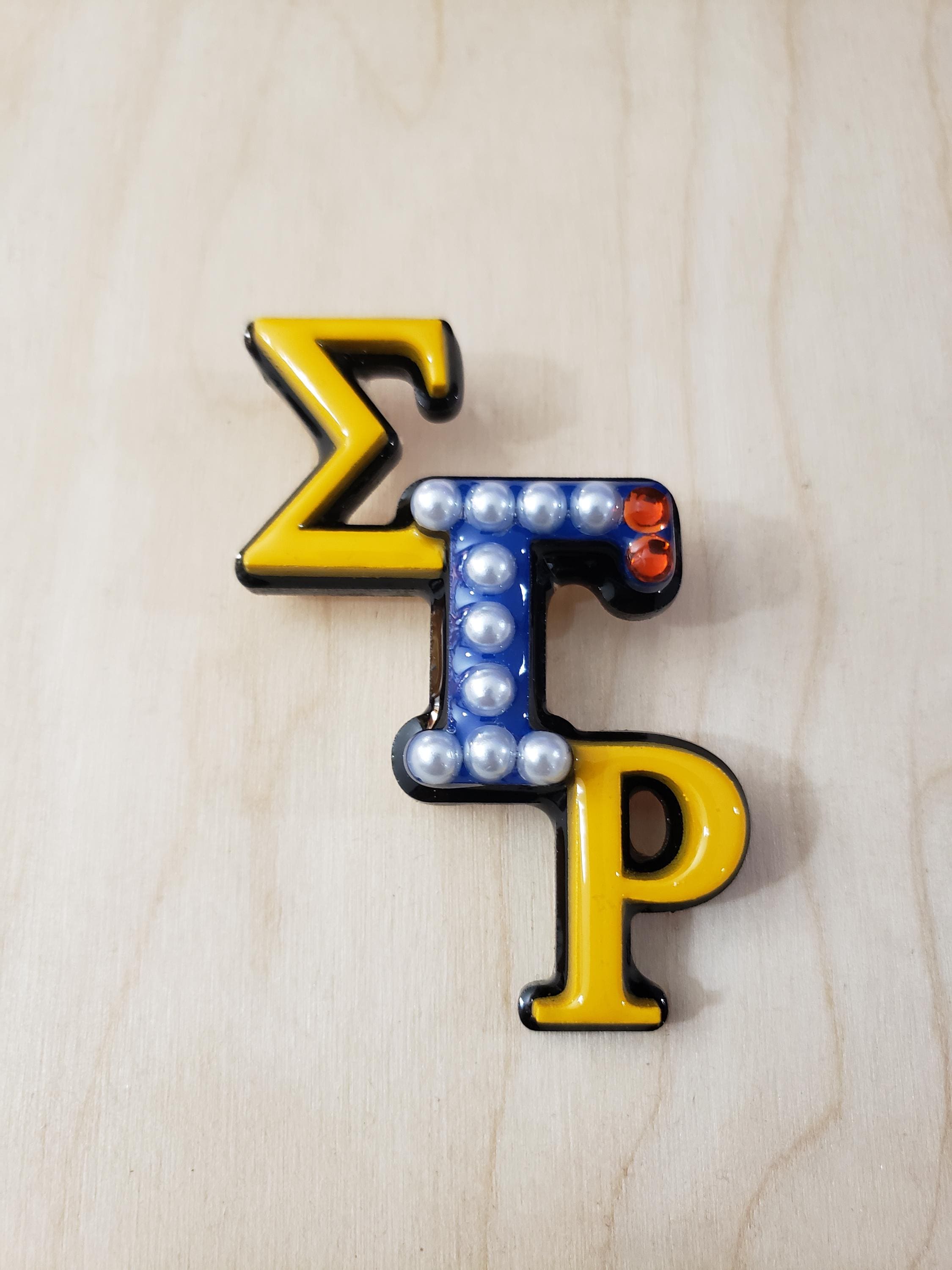 Sigma Gamma Rho- Γ-Pearls & Rubies Lapel Pin