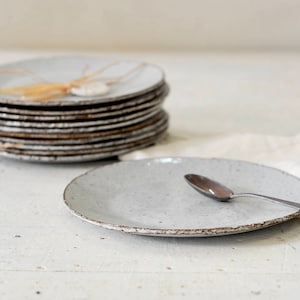 Conjunto de 4 pratos de sobremesa em cerâmica creme branco