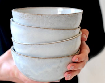 Rustikale weiße Suppenschüssel aus Keramik