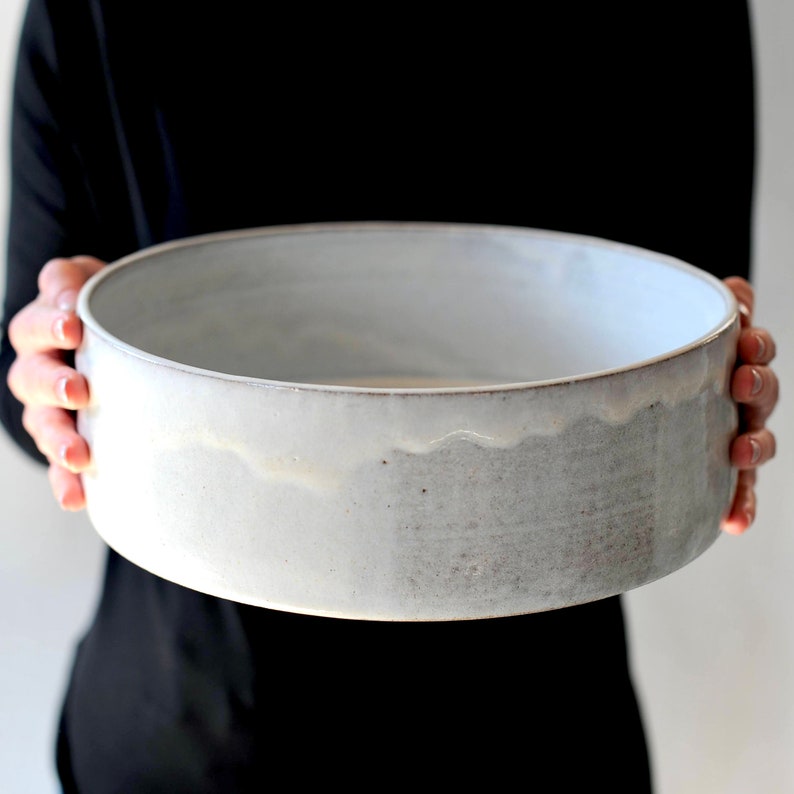 Rustic white ceramic serving bowl, ceramic baking bowl 26 x 7 cm image 3