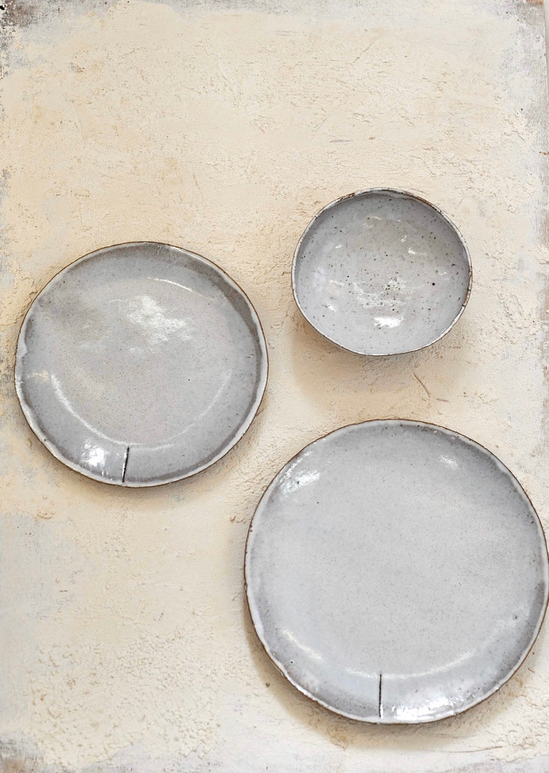 Three Piece rustic Ceramic plates set image 4