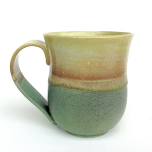 Green pottery mug image 3