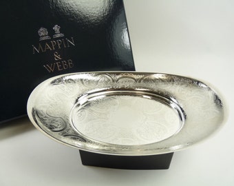 MAPPIN and WEBB Silver Plate - Serving / Nibbles Tray - 12"