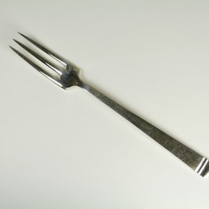 MAPPIN and WEBB Cutlery - CLASSIC Pattern - Dessert Fork / Forks - 7&quot;