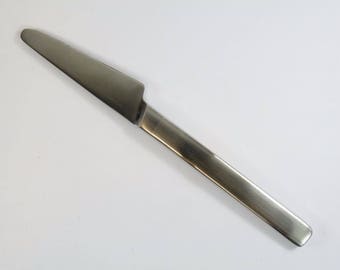 WALKER & HALL Cutlery - Stainless Steel SYMBOL - Unused Knife / Knives - 7 1/2"