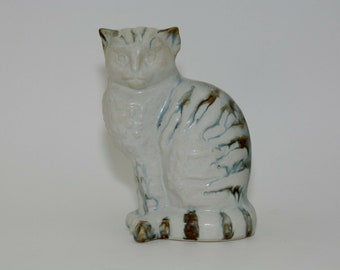 Åke Thornblad HOGANAS Sweden CAT KITTEN Figure 7 1/2" 19cm Studio Art Pottery