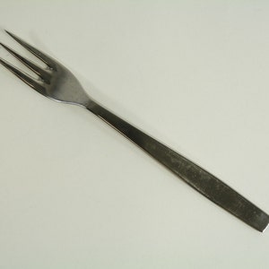 VINERS Cutlery - CHELSEA Steel Pattern - Dinner Fork / Forks - 7 5/8&quot;