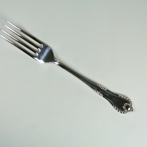 MAPPIN and WEBB Cutlery - CHESTERFIELD - Dessert Fork / Forks - 7 1/8&quot;