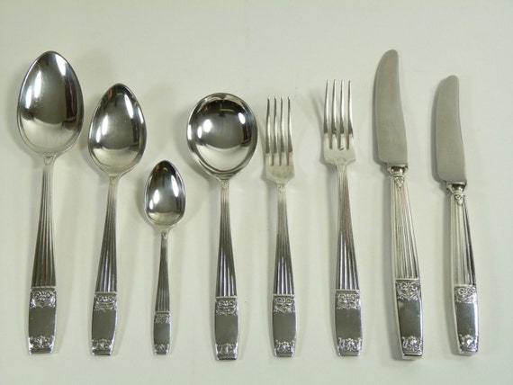 ELKINGTON Cutlery - WESTMINSTER Pattern - 46 Piece Canteen Set for