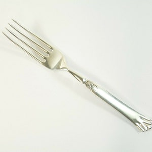 Mappin & Webb Cutlery - Lombard - Dessert Fork / Forks - 7 1/8&quot;