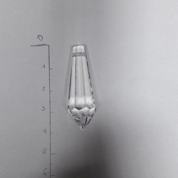 Hanging crystals or prisms, spare parts and replacements for chandeliers and sconces with broken pieces, transparent, length 3,8 cm