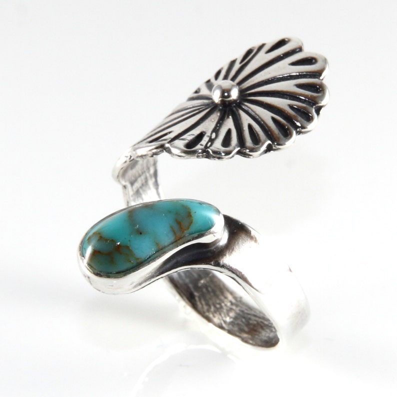 Sterling Silver Southwest Style Turquoise Tear Drop Flower Ring
