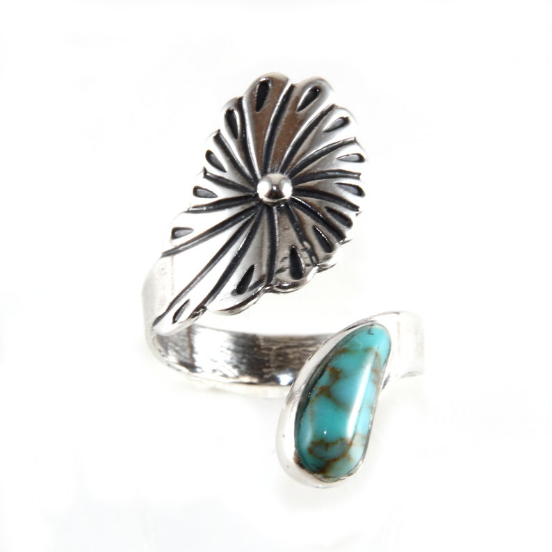 Sterling Silver Southwest Style Turquoise Tear Drop Flower Ring