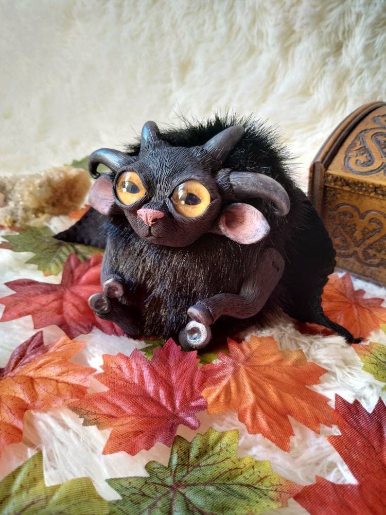 Capro satanico peluches SU ORDINAZIONE, posable-doll ooak one of a kind, decorazione spaventosa animale fantasy, plush animale creepy cute immagine 7