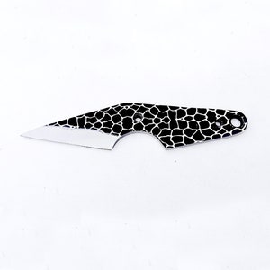 Hand forged from D2 Tool Steel - High-Carbon, High-Chromium, Cold-Work Steel Tracker Knife and Free Leather Sheath Active