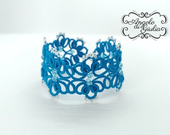 Blue chatter bracelet