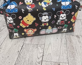 Bonita bolsa de maquillaje