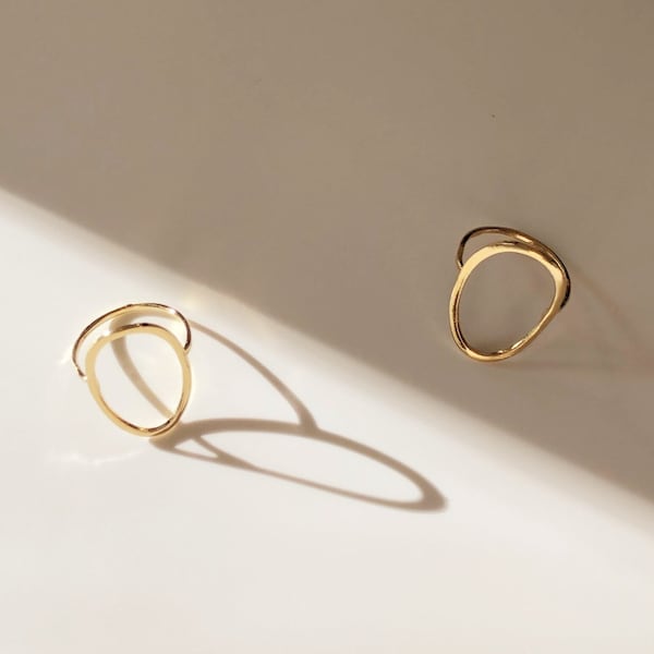 OSA minimalist OVAL RING/circle ring/seattle jewelry/modern ring/nordy made/simple ring/layering ring/silver ring/gold ring/dainty ring/