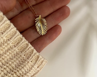 RUNA MINIMALIST PALM frond necklace/tropical leaf necklace/14k Gold filled/layering necklace/plant necklace/boho necklace/tree necklace