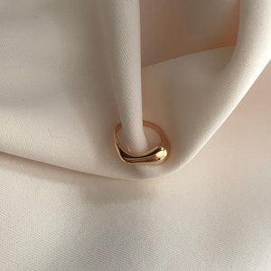 Wila MINIMALIST STATEMENT wave drop RING/ adjustable ring/ cocktail ring/ index ring/ boho ring/ modern ring/ gold statement ring/ nordymade image 8