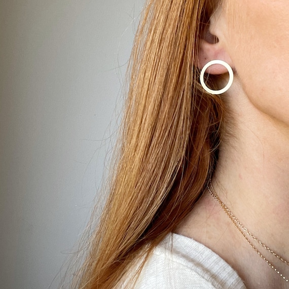 Side earrings online online