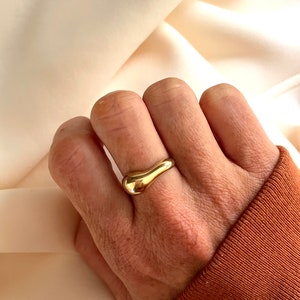 Wila MINIMALIST STATEMENT wave drop RING/ adjustable ring/ cocktail ring/ index ring/ boho ring/ modern ring/ gold statement ring/ nordymade image 2