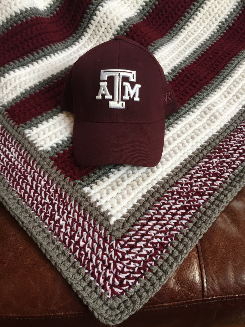 MADE TO ORDER Collegiate Game-day Custom Crochet Blankets | Etsy