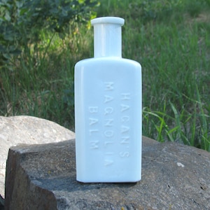 Milk Glass 1880s HAGAN&#39;S MAGNOLIA BALM cosmetic bottle, Beauty Cream bottle, Troy, New York