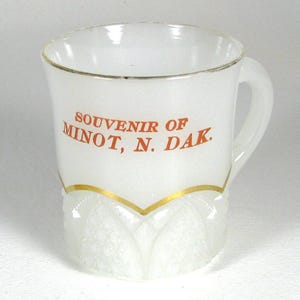 Antique MINOT NORTH DAKOTA souvenir Clambroth cup, ca 1905, White Clambroth Glass, North Dakota glass souvenir, Travel memorabilia souvenir