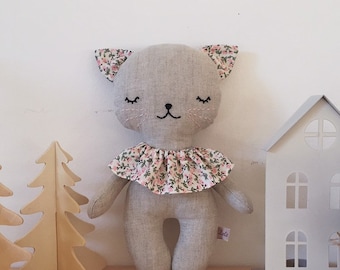 Doudou Sacha le chat, peluche,fait main, cadeau de naissance, cadeau anniversaire, bébé, chambre enfant, Noël