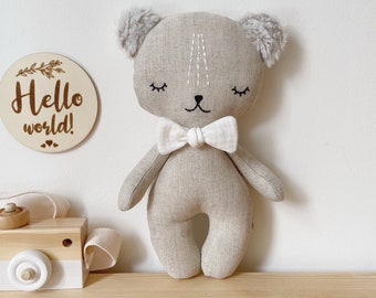 Léon doudou ourson, peluche, ours,fait main, cadeau de naissance, cadeau anniversaire, bébé, chambre enfant