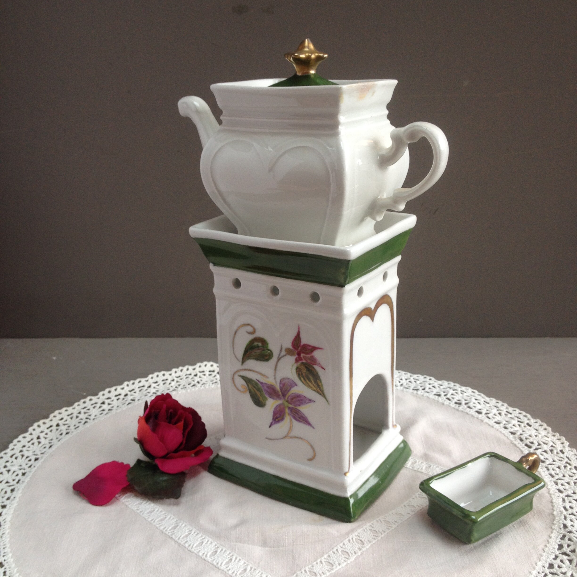 Tisanière Vintage en Faïence Décor de Fleurs Peint à La Main. Théière Solo et Veilleuse Ancienne. Ch