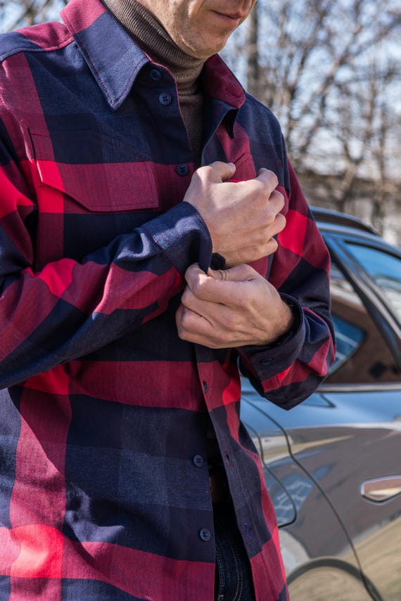 Luxury Plaid Upper Shirt for Man Streetwear Off-white Button Down 