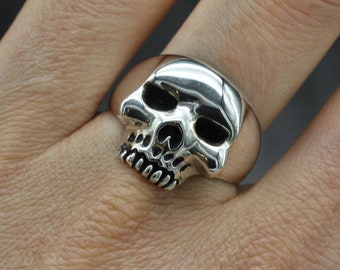 Skull Ring, Silver Men's Skull Ring