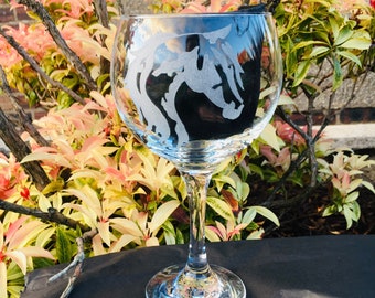 Horse lady gift / Hand glass engraving / Personal gin glass / Gin birthday gift