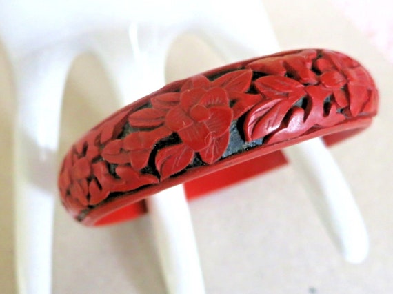 Vintage Chinese Deep Carved Cinnabar Lacquer Bang… - image 2