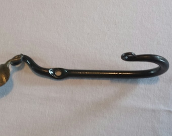 leaf wall hook