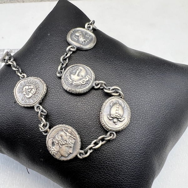 Armband mit Münzen der altgriechischen Göttin Athene Medusa Sonnengott Helios Schildkröte der athenischen Eule