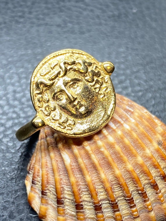 Medusa hotsell signet ring