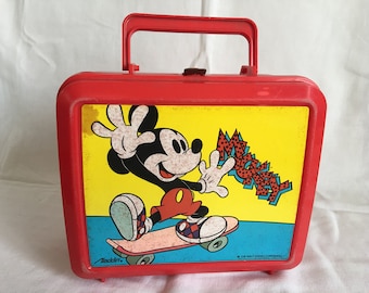 Vintage Mickey Mouse skateboarding lunchbox-Aladdin-Disney