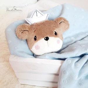File da ricamo ITH - Emil con cappello di carta 13x18