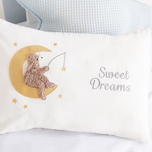 Embroidery file Emil in the moon with lettering 13x18