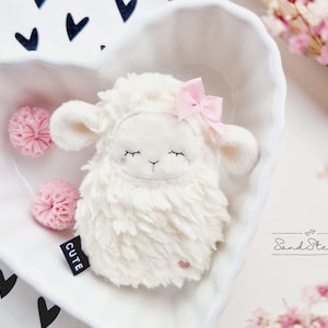 Embroidery file ITH sheep 16x26