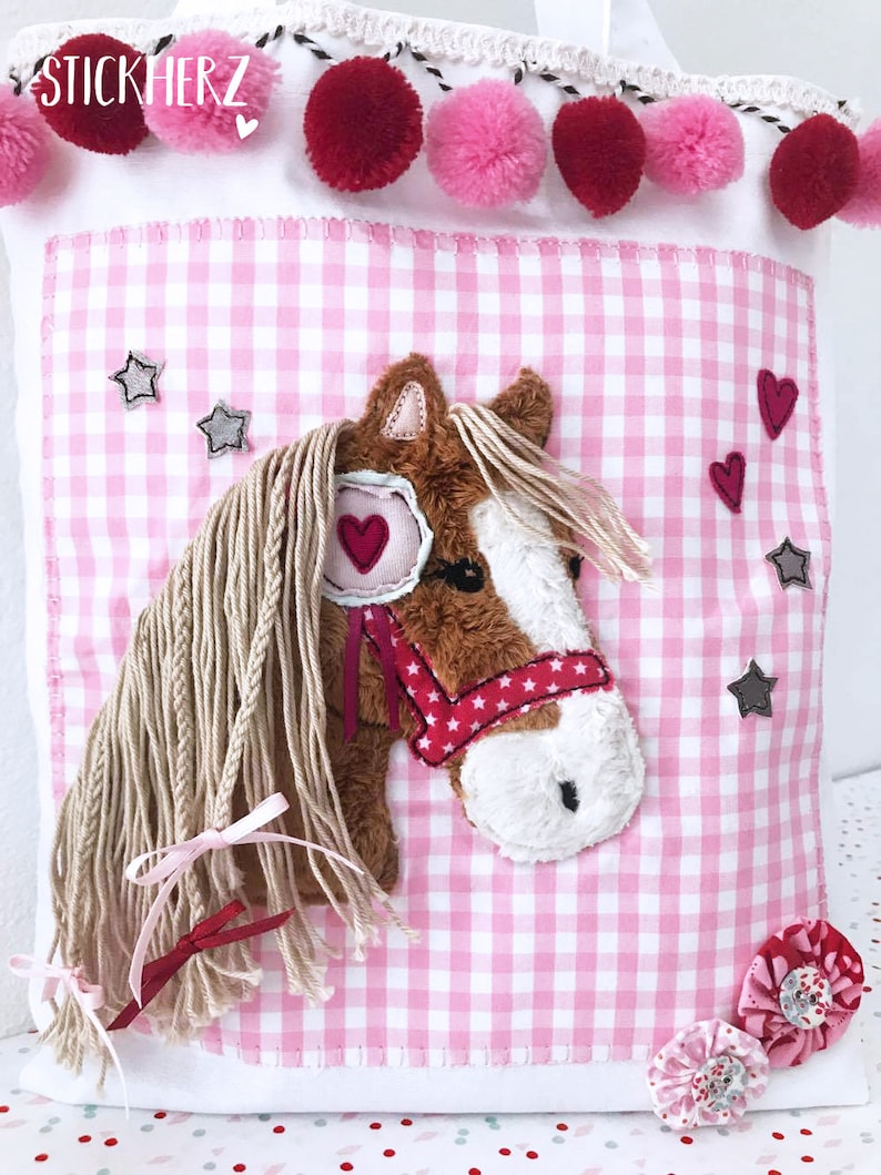 Embroidery file Pony Lulu 13x18 Horse Doodle 3D image 1