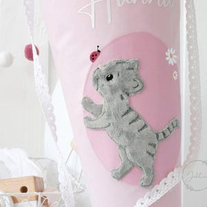 Embroidery file cat Mimi with ladybug 10x10