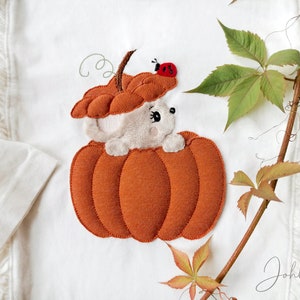 Embroidery file Mouse in Pumpkin for the 10x10, 13x18, 16x26 and 18x30 embroidery frame