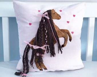 Embroidery file Spring Molly 13x18 Horse Doodle 3D